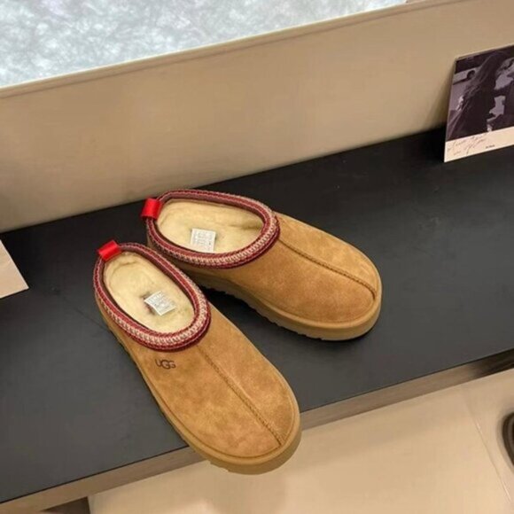 UGG Tazz Slipper in Chestnut - Picture 4 of 8